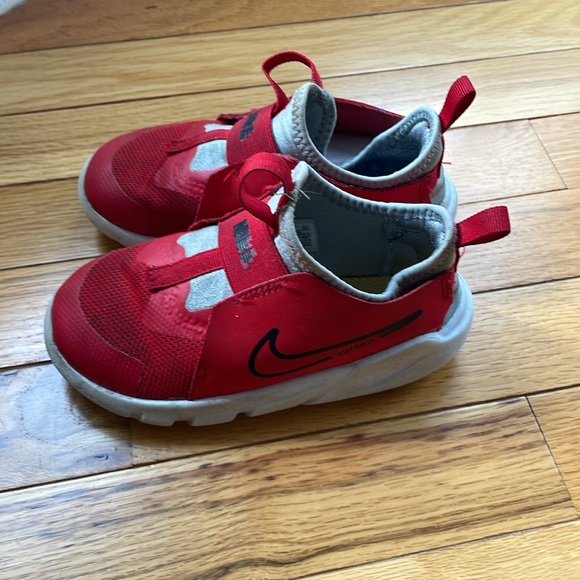 Adidas & Nike size 10 sneakers - Picture 3 of 5